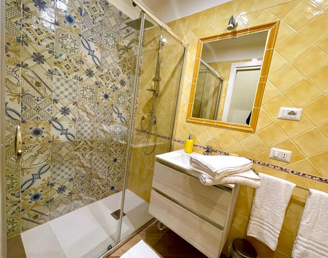 Bed and Breakfast Mille Colori Napoli Esterno foto